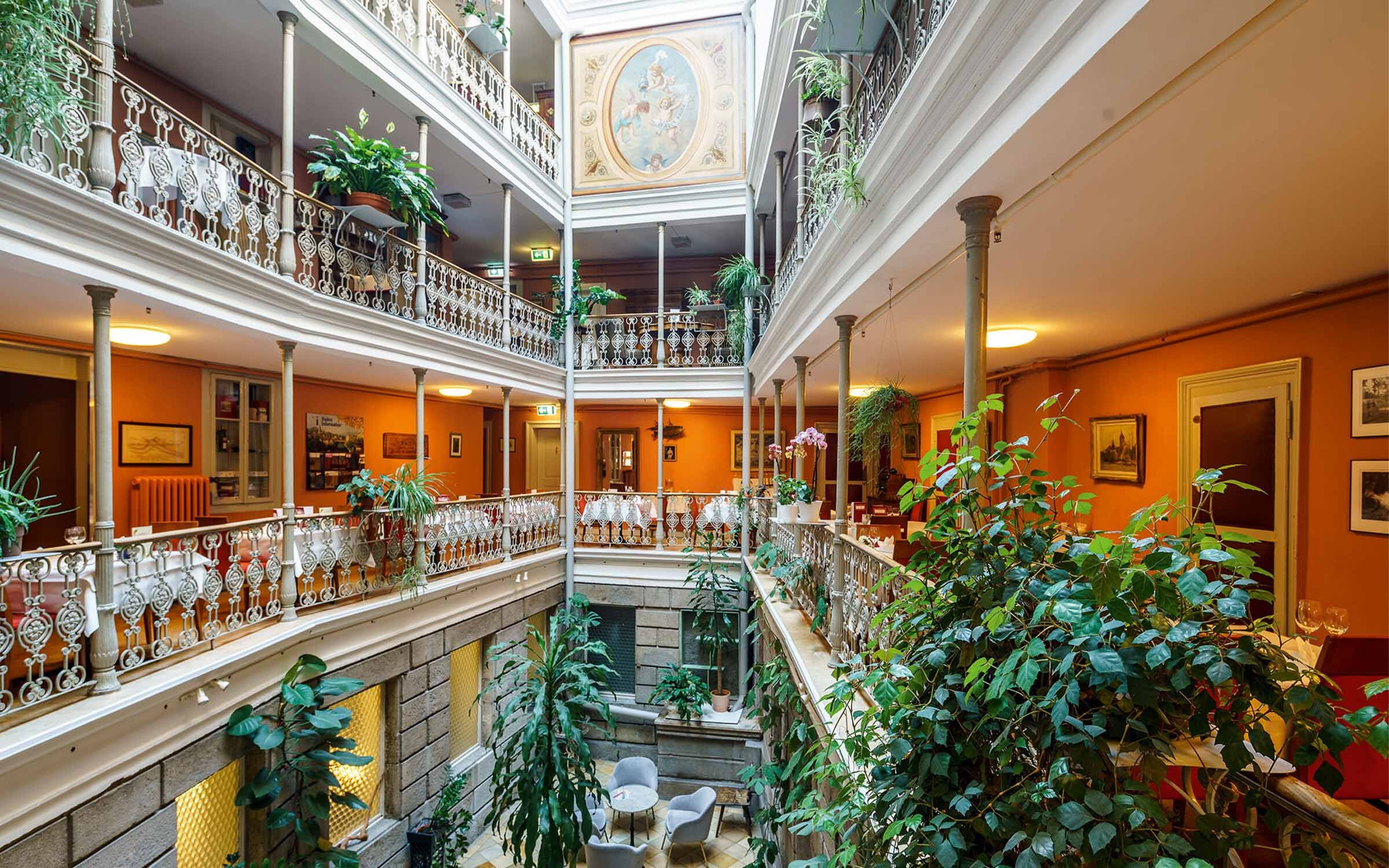 Salon swiss historic hotels 01